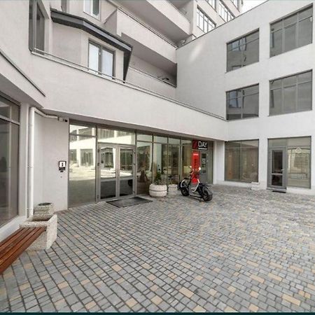 Cozy Gagarin Plaza Apartment Odessa Exterior photo
